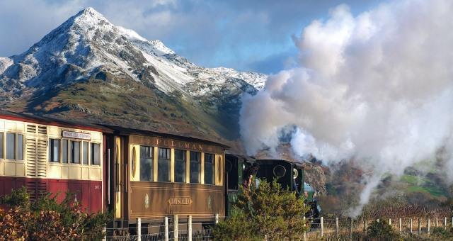 Christmas Glaslyn Christmas Glaslyn