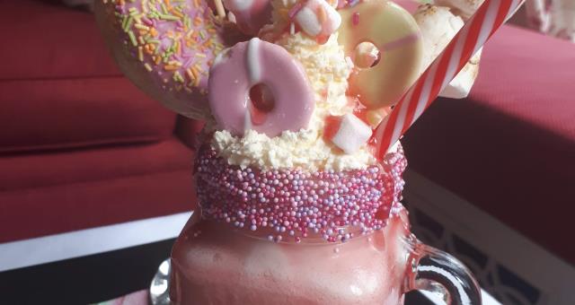 Strawberry Freakshake Strawberry Freakshake