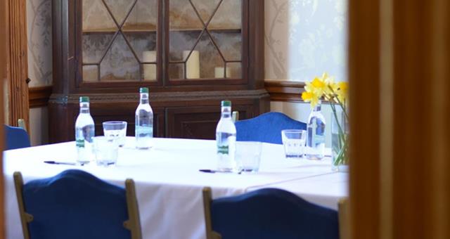 Business Meetings & Events Business Meetings & Events