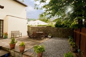 Secluded Rear Courtyard with BBQ